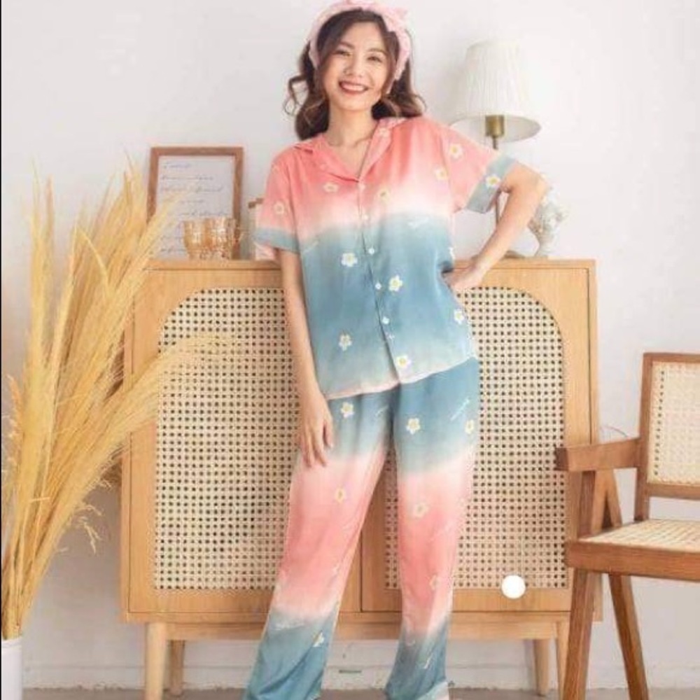 Pijamas - Picture 2 of 16